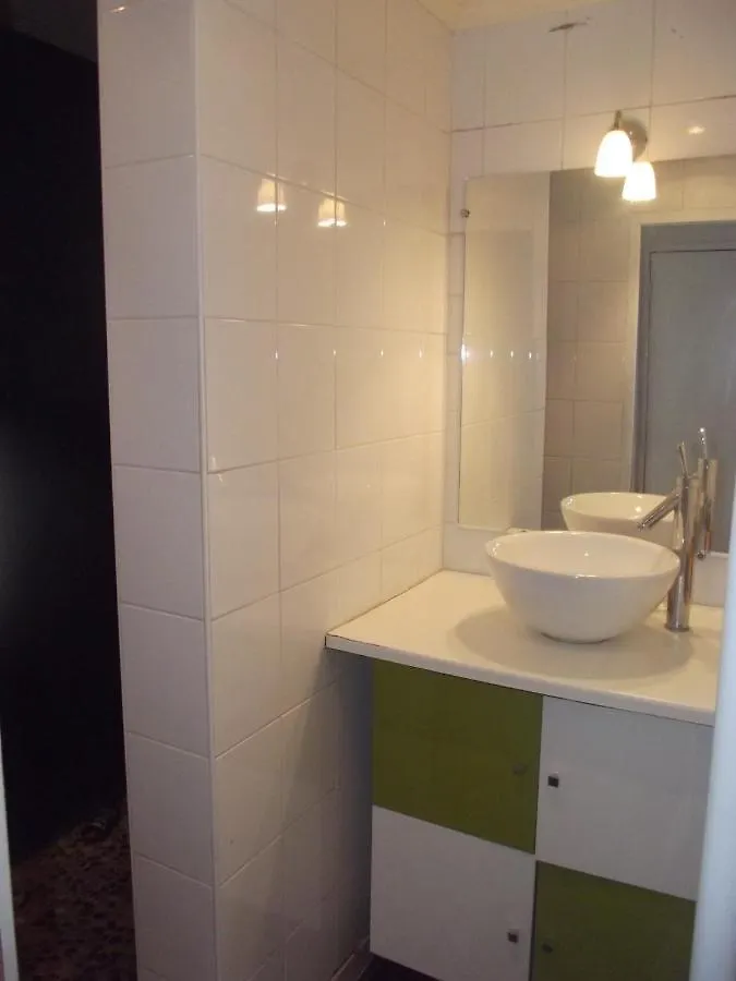 Appartement Studio En Rez-De-Jardin Dans La Verdure à Aix-en-Provence